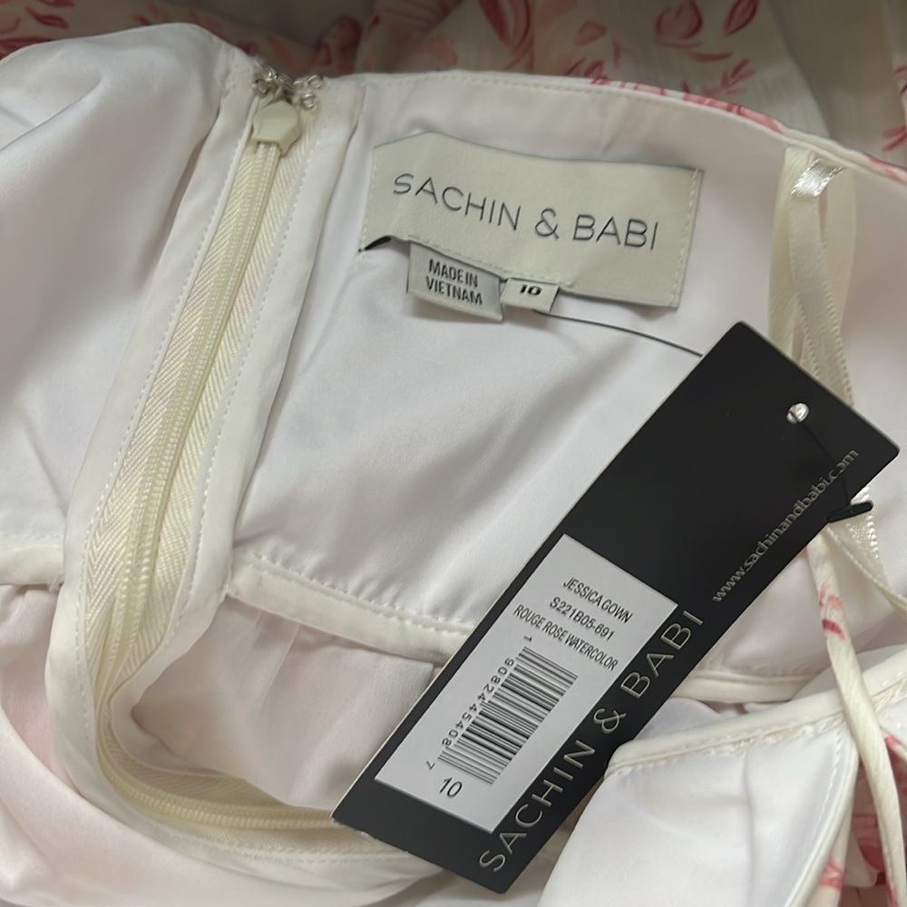 NWT | SACHIN & BABI Jessica Floral Gown | Size 10 - Picture 7 of 8